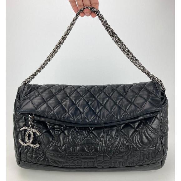 CHANEL Paris-Moscow Red Square Kremlin Large Shoulder Bag - Picture 5 of 9